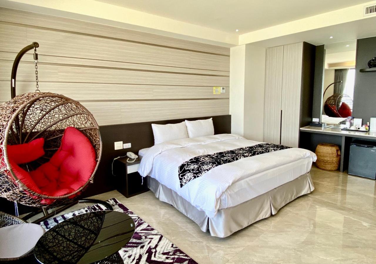 Ming Yue Hu Hotel Юйчи Экстерьер фото