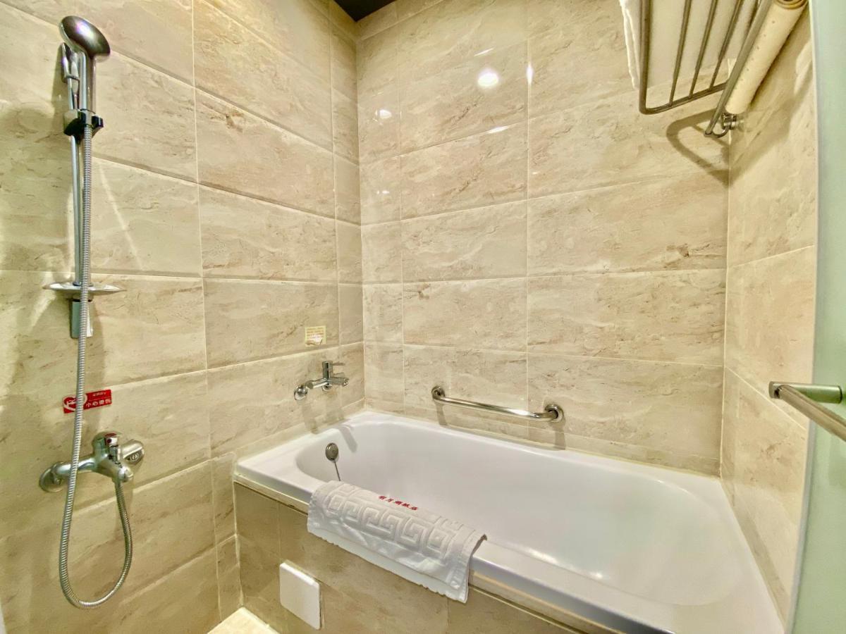 Ming Yue Hu Hotel Юйчи Экстерьер фото