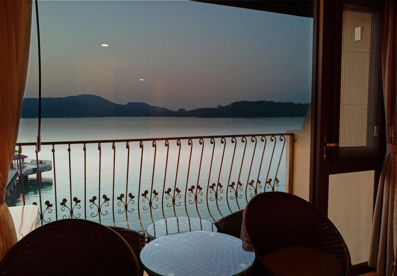 Ming Yue Hu Hotel Юйчи Экстерьер фото