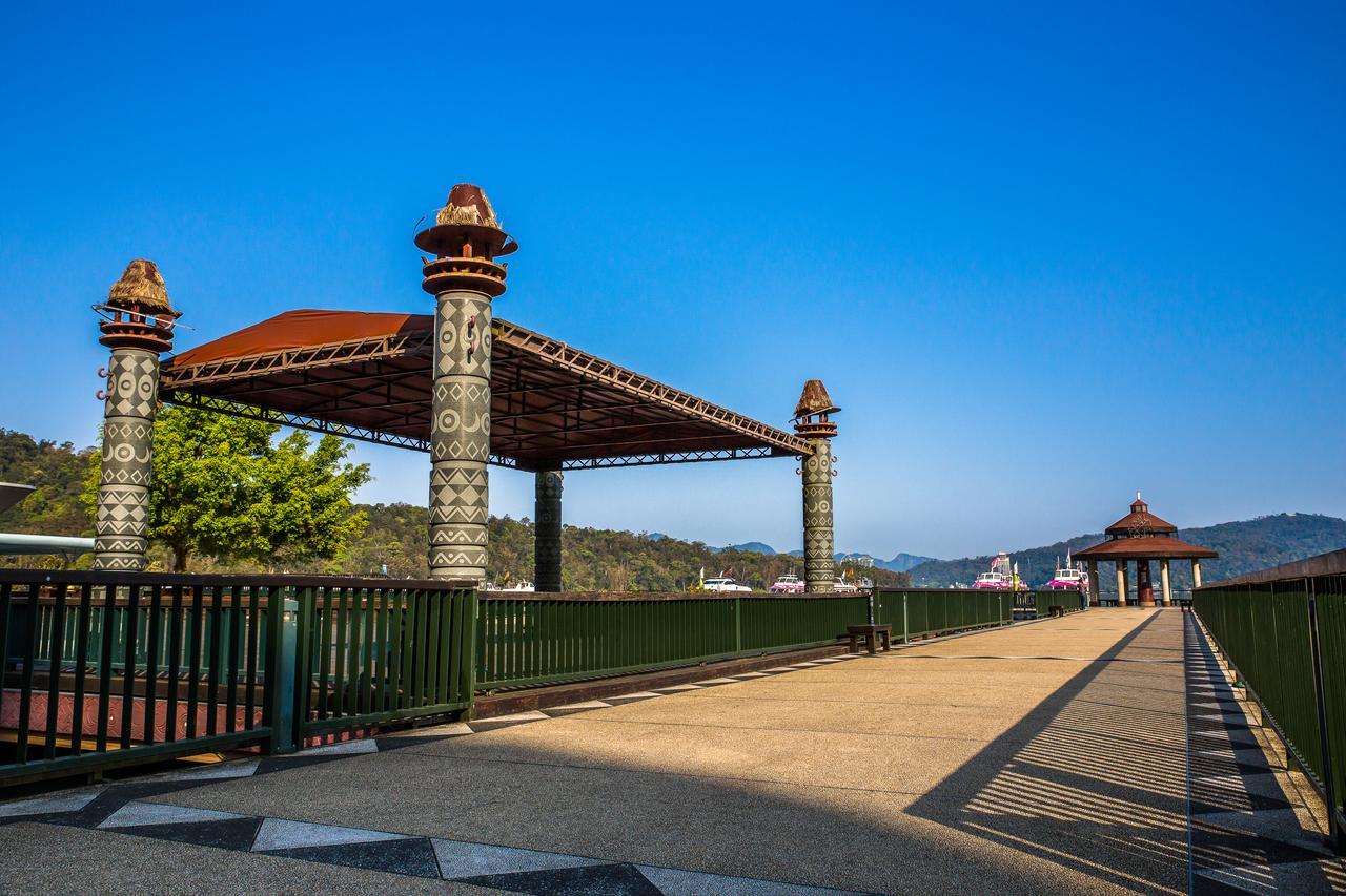 Ming Yue Hu Hotel Юйчи Экстерьер фото